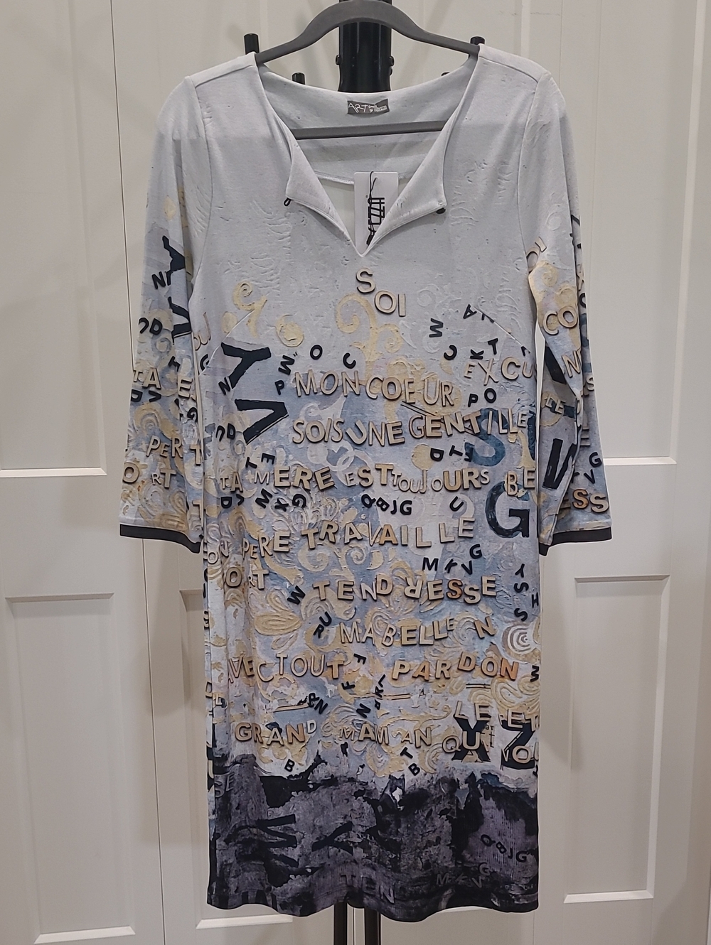 Dolcezza Simply Art "Bribes"Light Blue Printed Midi Dress with Typographic Motif